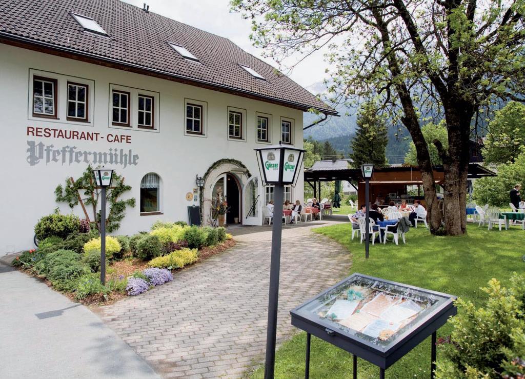 Landgasthof Pfeffermuehle Kotschach-Mauthen Exterior photo